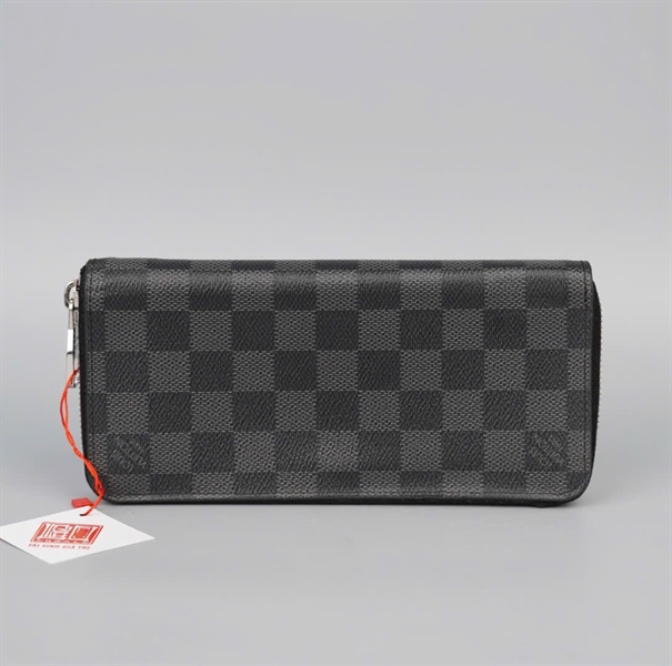 Ví LV khóa zip ô vuông đen KG+