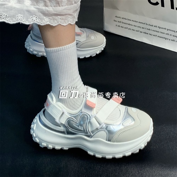 Sandals Warrior bít mũi đế bánh mì