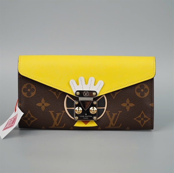Ví LV hoa nâu nắp vàng (LT) KG+