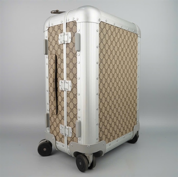 Vali GG xám 22x35x55 (BMC)+