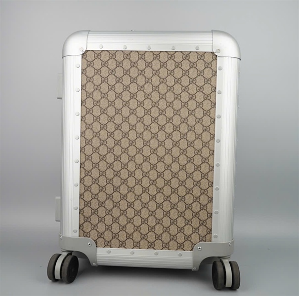 Vali GG xám 22x35x55 (BMC)+