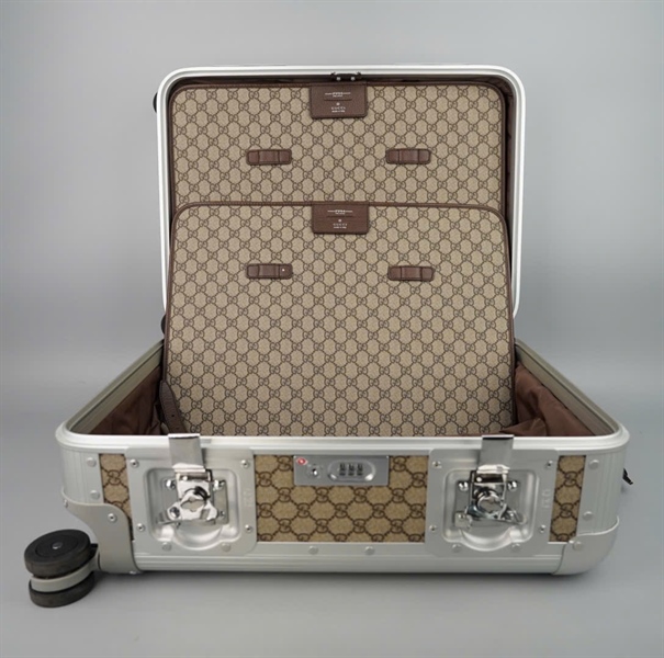 Vali GG xám 22x35x55 (BMC)+