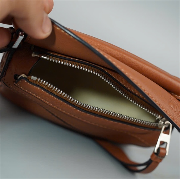 Túi Loewe nâu sz13 (BMC) KG+