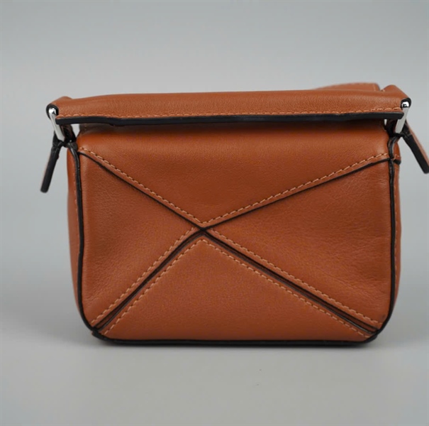 Túi Loewe nâu sz13 (BMC) KG+