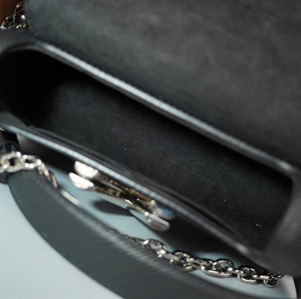 Túi LV Twist đen vân sz18 (BMC) KG+