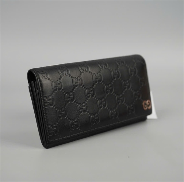 Ví GG gập 2 in logo chìm màu đen (BQ) KG+