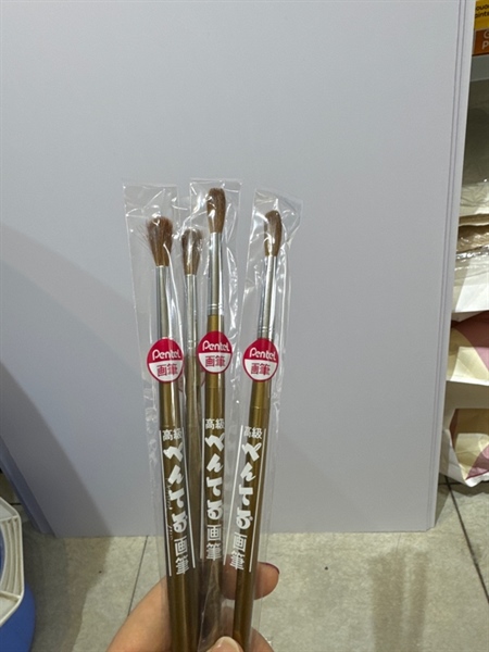 Cọ pentel đầu tròn cao cấp số 8