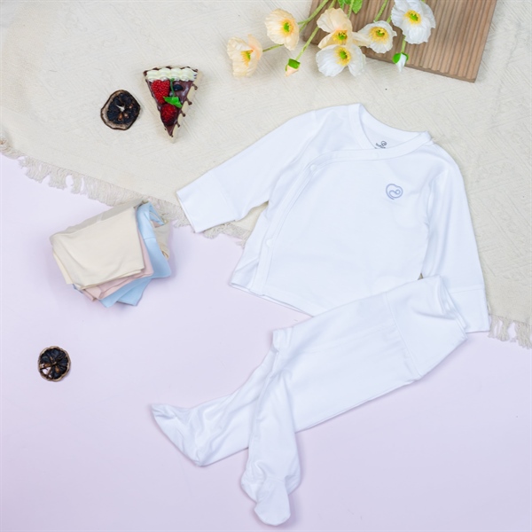 BB1108 - NB/3M Bộ dài tay cài chéo Bambus