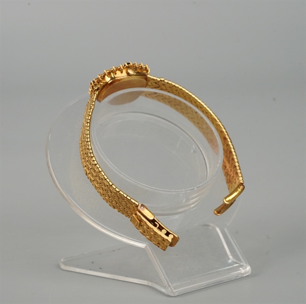 Đồng hồ Waltham mạt tròn dây vàng (93620.52) KG+