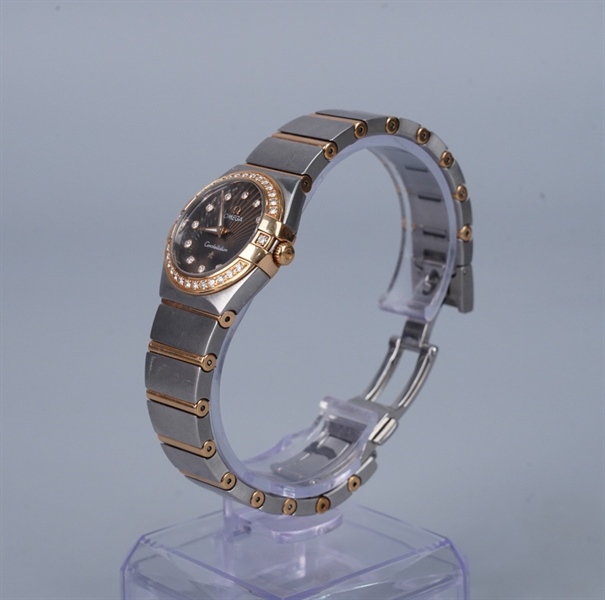 Đồng hồ Omega mặt tròn đen dây bạc (91558791) KG+