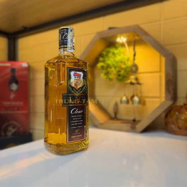 Nikka Black Clear 700ml 37%