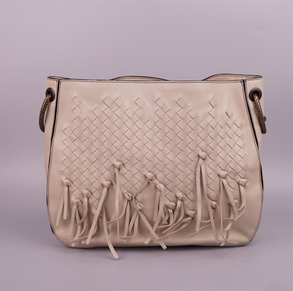 Túi Bottega trắng kèm gương sz30 KG+