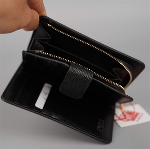 Ví Furla đen in hoa KG+