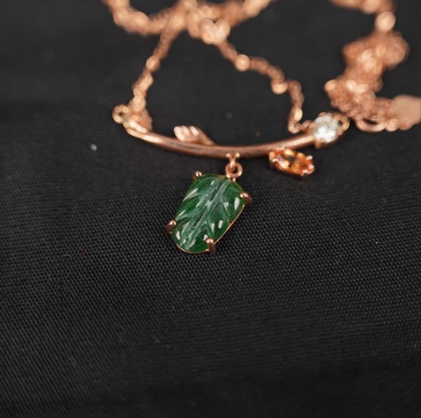 Dây Chuyền Tara 18K lá cẩm thạch phỉ thúy, đính kim cương 1v + gemstone KG+