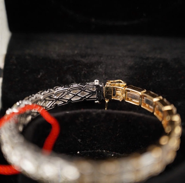 Vòng tay Tara 13 viên (13 phiếu kiểm định) KG+