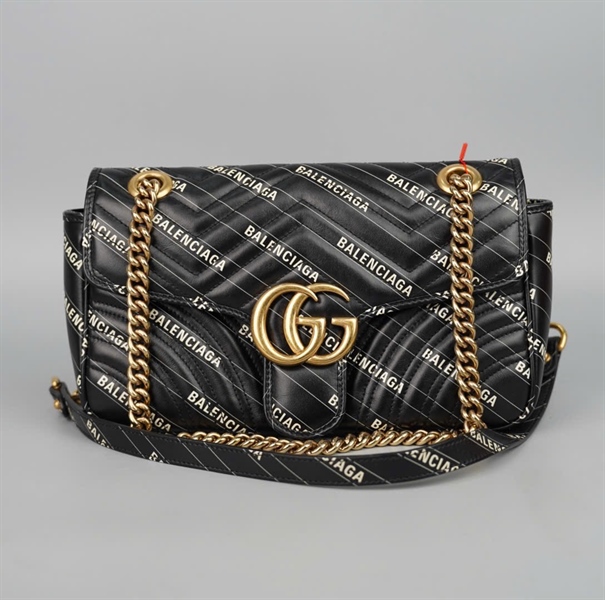 Túi GG Marmont đen in chữ (498879) sz25 (BMC)+