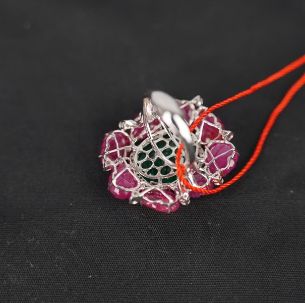 Nhẫn Tara vàng 10k ngọc lục bảo + lá tourmaline đính kim cương kèm giấy kiểm định KG+