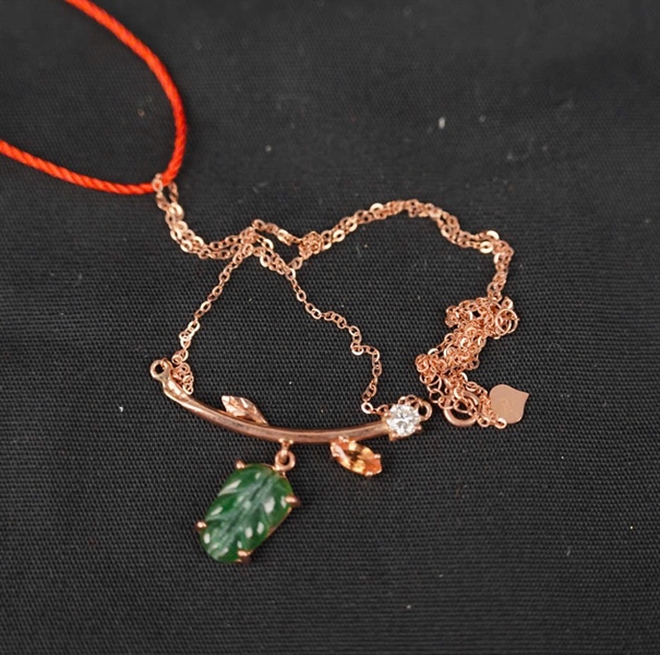 Dây Chuyền Tara 18K lá cẩm thạch phỉ thúy, đính kim cương 1v + gemstone KG+