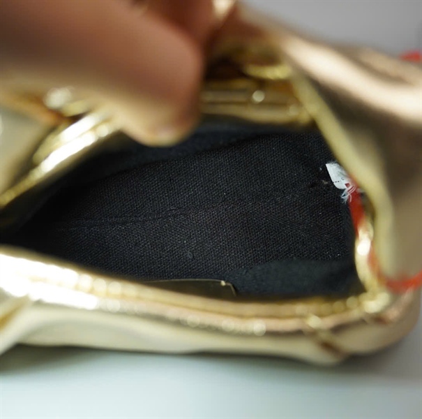 Túi Tara nhũ vàng đính charm hoa xanh sz20 KG+