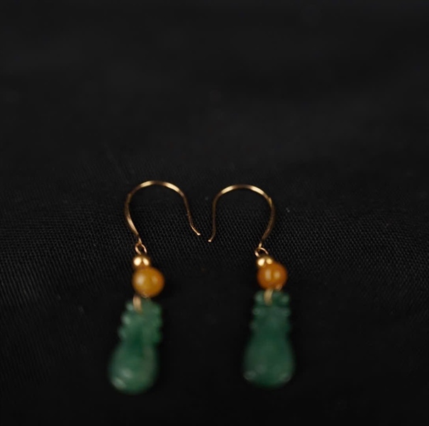 Bông tai Tara giọt nước ngọc phỉ thúy xanh +huyết rồng, vàng 18k KG+