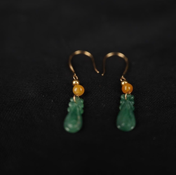 Bông tai Tara giọt nước ngọc phỉ thúy xanh +huyết rồng, vàng 18k KG+