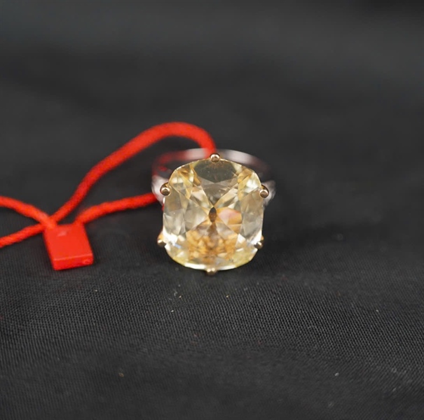Nhẫn Tara 15.1ct , giấy GIA KG+