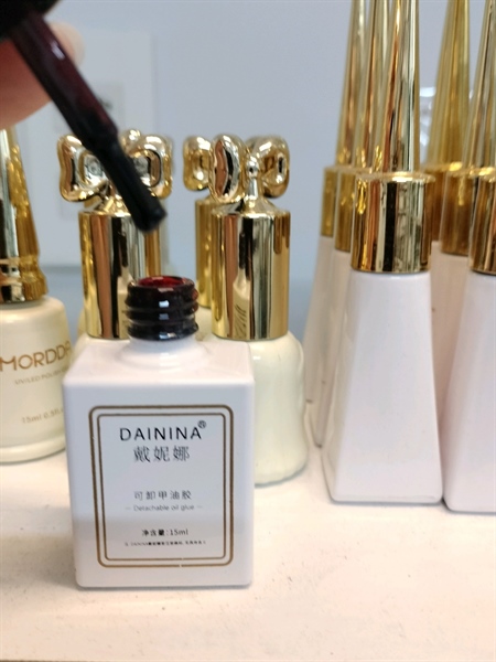 Thạch đỏ rượu dainina