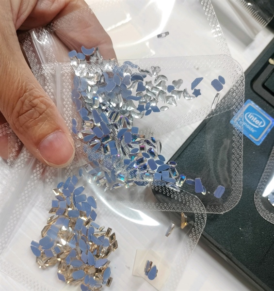 Đá chân(keo)bằng sét 100v