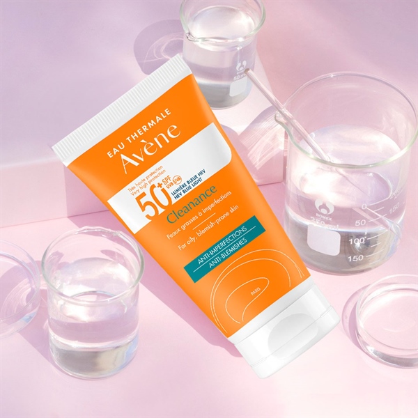 KCN Da Dầu Mụn Avene Cleanance Protection Spf 50 - 50ml