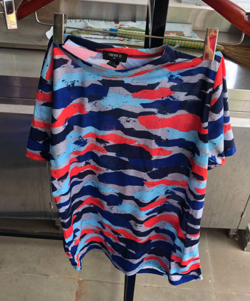 Áo thun bé trai hoạ tiết cá xanh đỏ forever 21