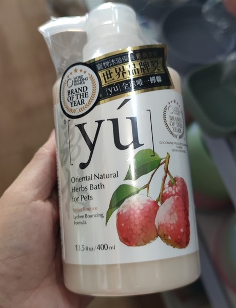 Sữa tắm yu Hương trái vải 400ml