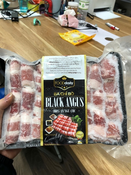 Ba chỉ bò Black Angus (cao cấp)