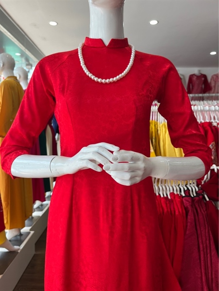 ÁO GẤM BÂU ĐỎ