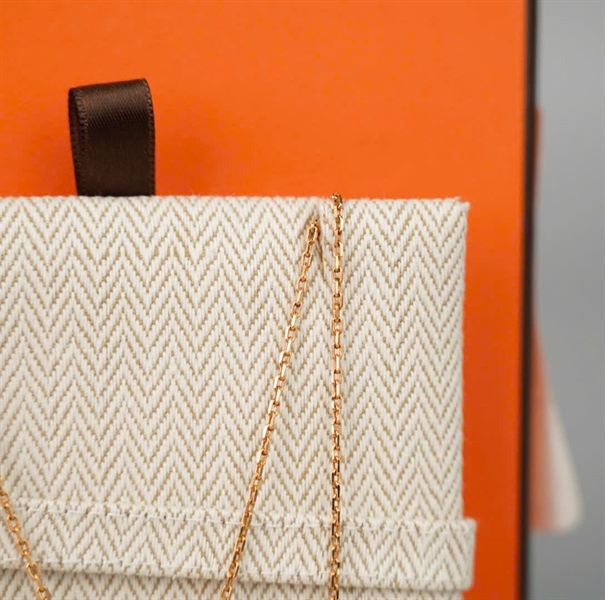 Dây chuyền Hermes Pop H Mini đen KG+