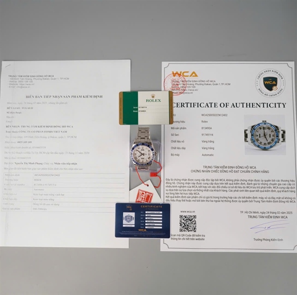 Đồng hồ Rolex (917491Y4) vàng khối, mặt Saphire xanh viền 2 thẻ kèm giấy kiểm định KG+