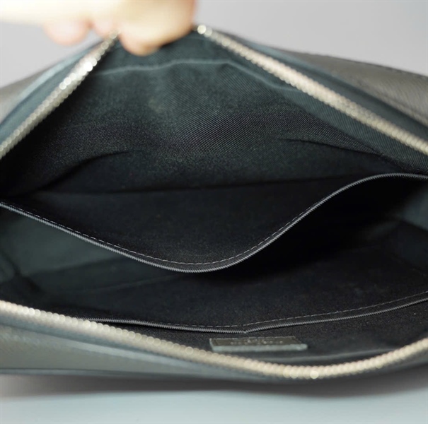 Túi LV đeo chéo đen sọc xanh +