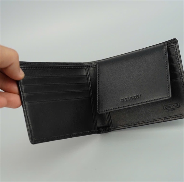 Ví Coach gập 2 đen logo chìm +