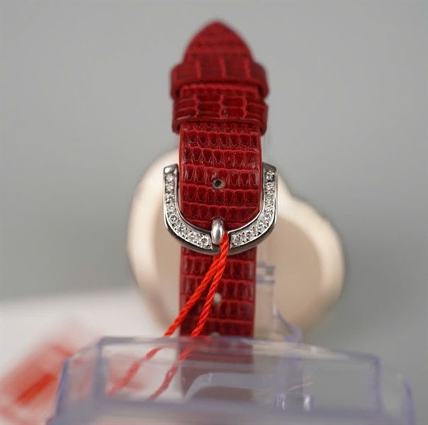 Đồng hồ Chopard trái tim (572199) quai nâu kèm giấy kiểm định KG+