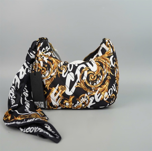 Túi Versace đen họa tiết kèm khăn +