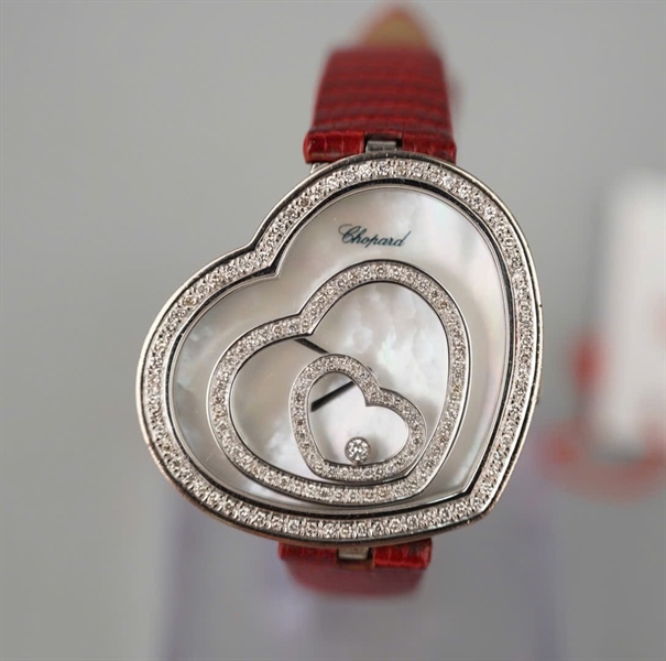 Đồng hồ Chopard trái tim (572199) quai nâu kèm giấy kiểm định KG+