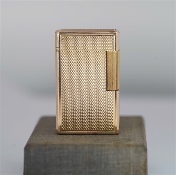 Bật lửa S.T. Dupont vàng (9927AJ) KG+