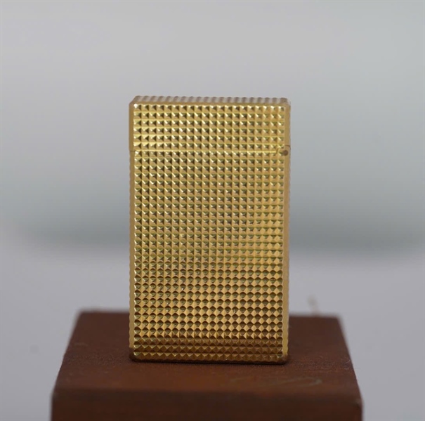 Bật lửa S.T Dupont vàng (NBDH37) KG+