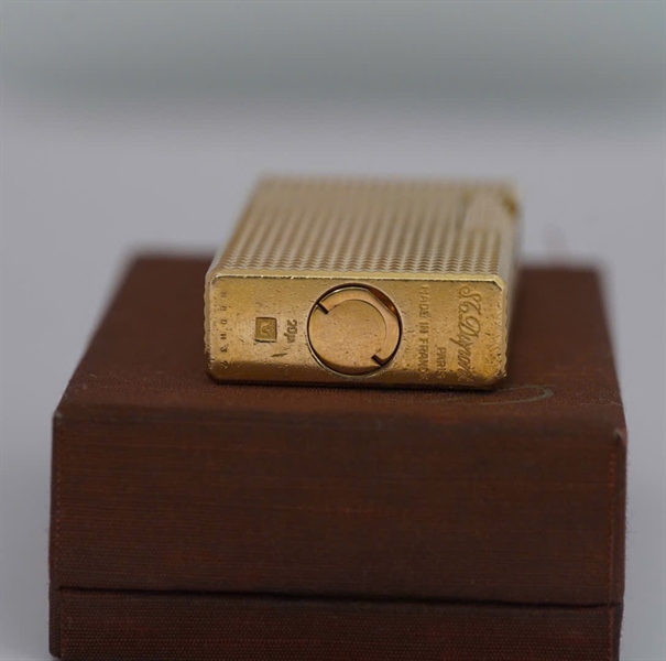 Bật lửa S.T Dupont vàng (NBDH37) KG+