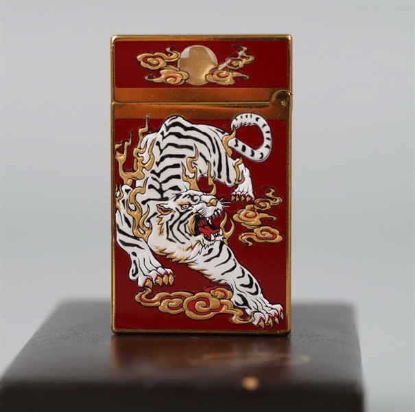 Bật lửa S.T Dupont Tiger (10GED29) KG+