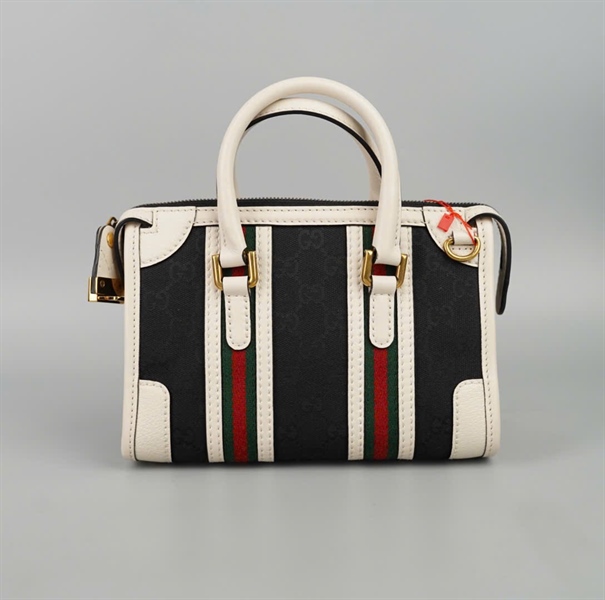 Túi GG Bauletto đen viền trắng (715771520981) kèm 2 chìa sz22 (Thuât) +