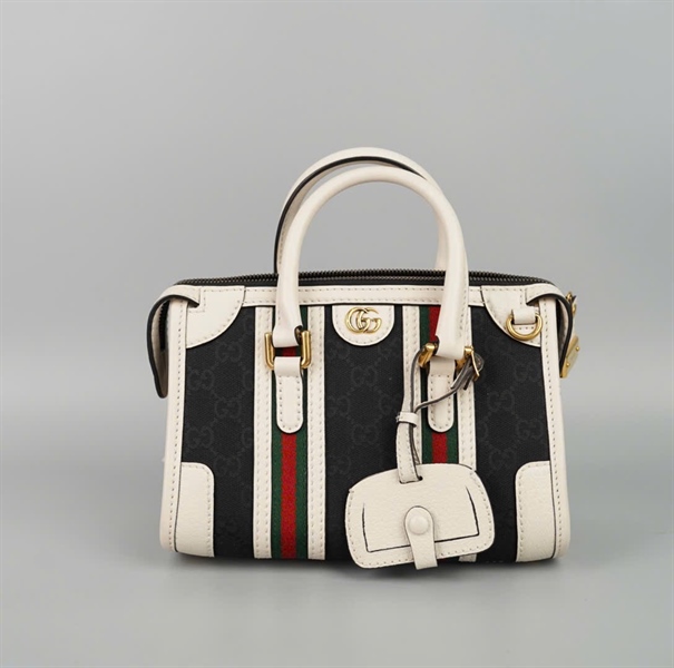 Túi GG Bauletto đen viền trắng (715771520981) kèm 2 chìa sz22 (Thuât) +