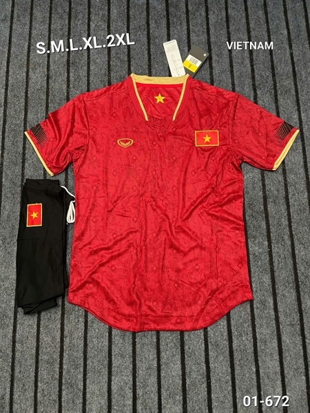 VietNam ແດງຄໍເຫລືອງ