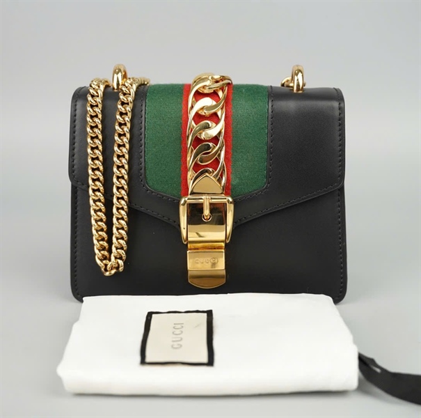 Túi GG Sylvie đen (470270493076) sz18 (BMC)+