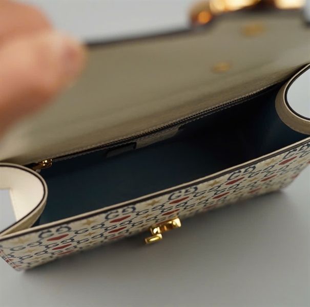 Túi GG Sylvie trắng 2strap (524405007998) sz25(BMC)+