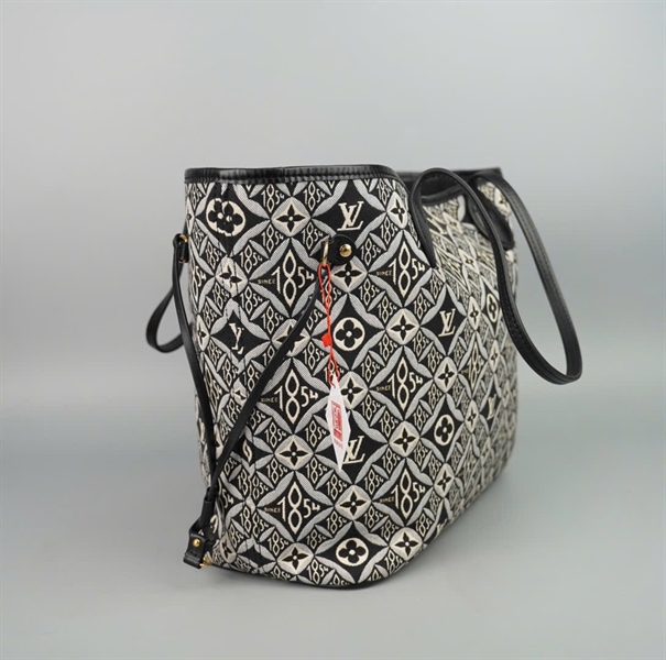 Túi LV Neverfull đen họa tiết 1854 kèm ví (CA3230) sz32 (BMC) +